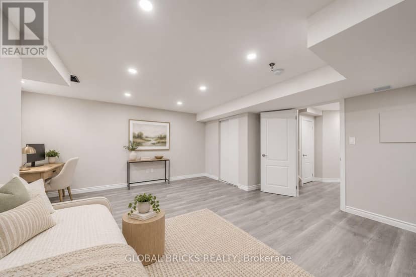 107 Win Timbers Crescent — photo 28 of 38