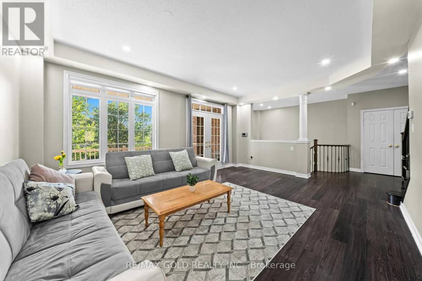 11 Clearfield Drive, Brampton, photo 5