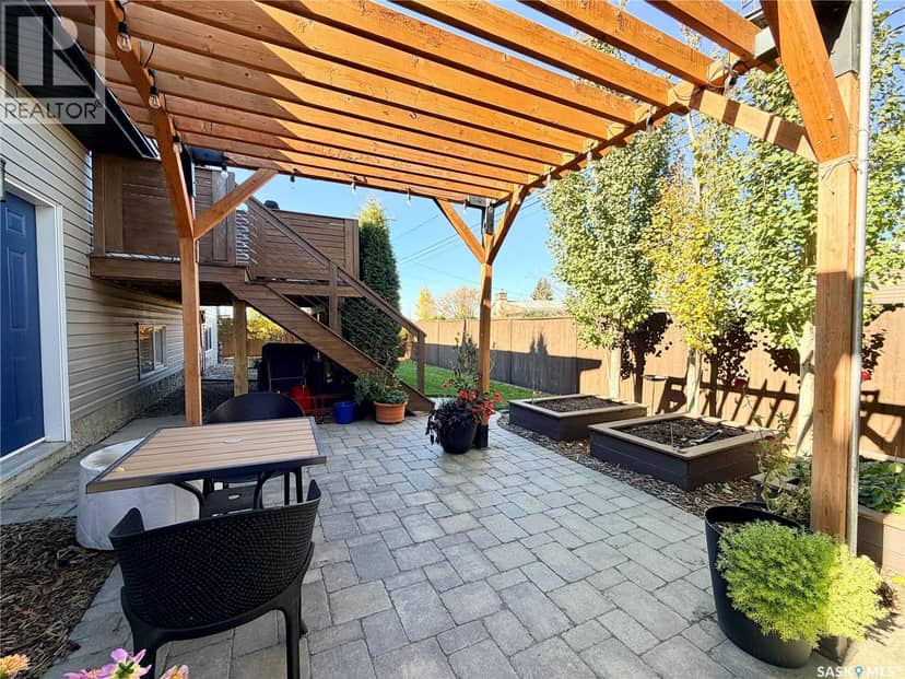292 15th STREET — photo 33 of 40