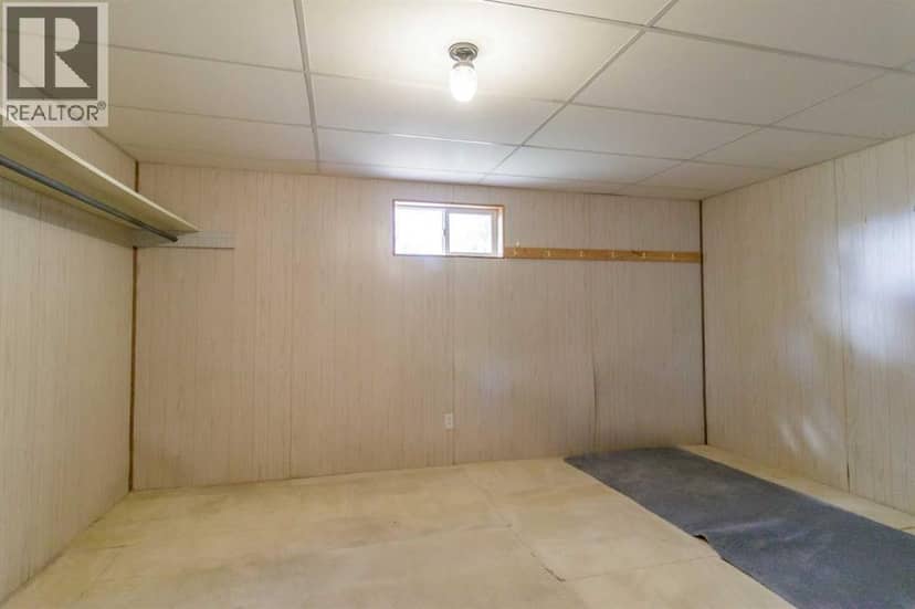 320 4 Avenue S — photo 15 of 28