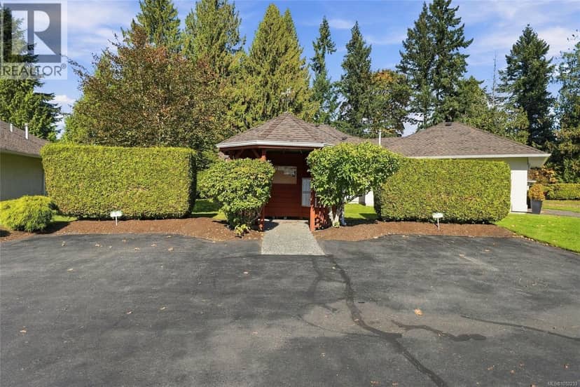 9 850 Arbutus St — photo 33 of 35