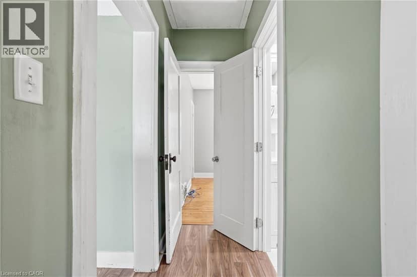 96 PALING Avenue — photo 13 of 34