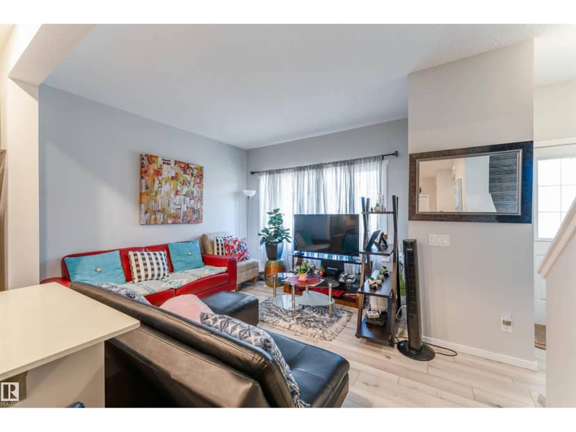 6004 11 Rosenthal Wy NW NW — photo 10 of 40