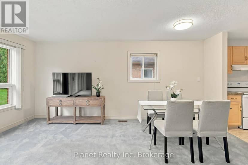 4 Ashcroft Court — photo 9 of 28