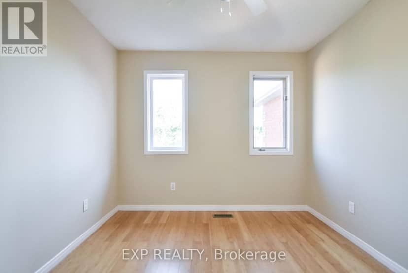 157 Livingstone Street W — photo 9 of 18