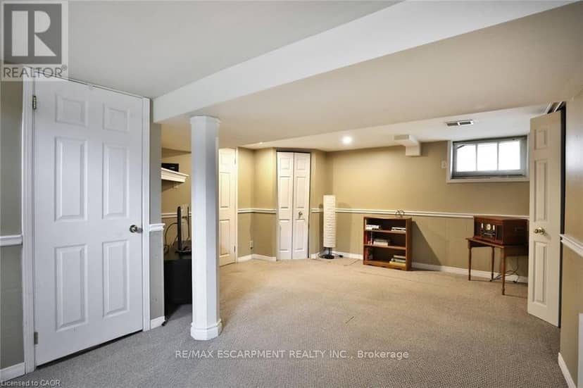 78 Cameron Avenue S — photo 21 of 23