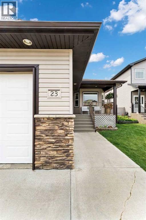 23 Somerset Place SE, Medicine Hat, photo 2
