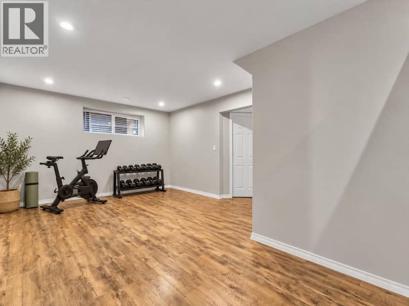 23 Somerset Place SE — photo 32 of 40