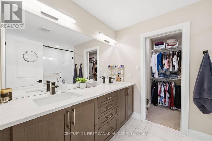 15 Nicholson Street — photo 24 of 40