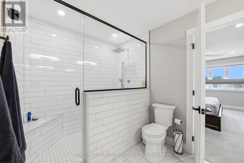 15 Nicholson Street — photo 26 of 40