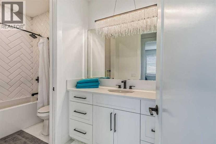 276 Cranbrook Point SE — photo 33 of 40