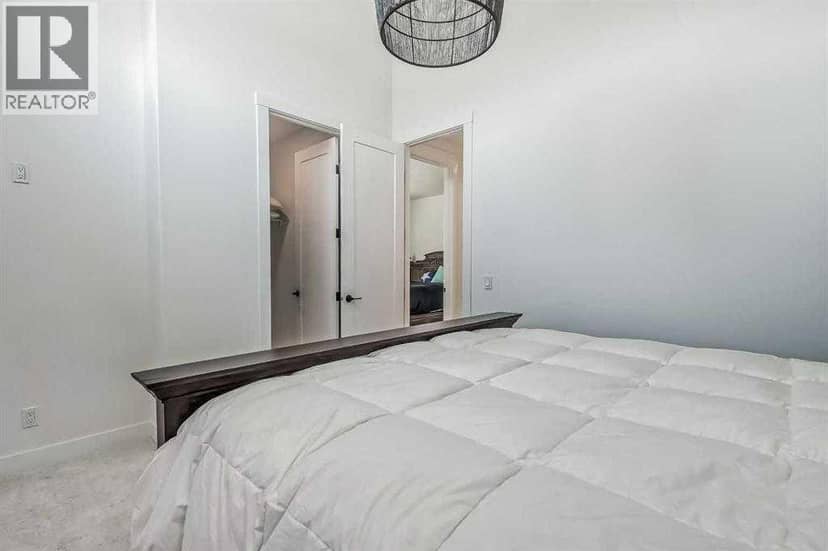276 Cranbrook Point SE — photo 31 of 40
