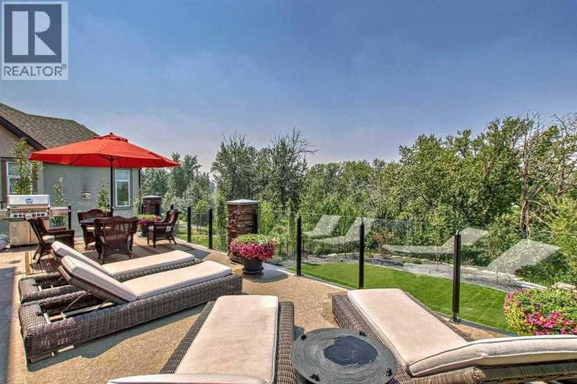 276 Cranbrook Point SE — photo 40 of 40