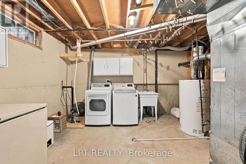 254 Victoria Street — photo 32 of 40