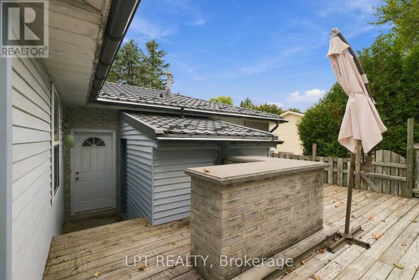 254 Victoria Street — photo 39 of 40