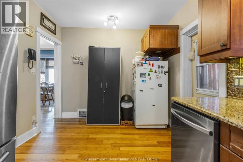 97 Victoria Avenue — photo 9 of 36