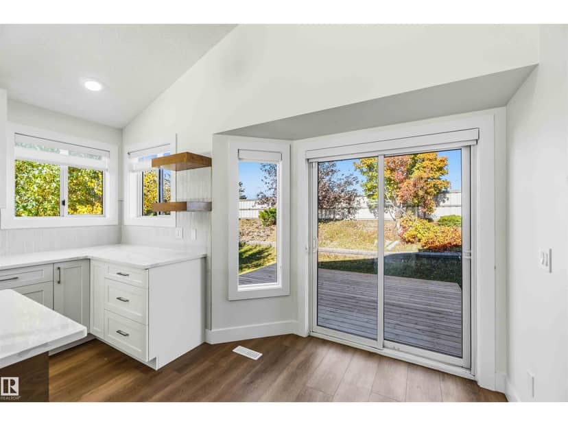 343 Jillings Cr NW — photo 10 of 40