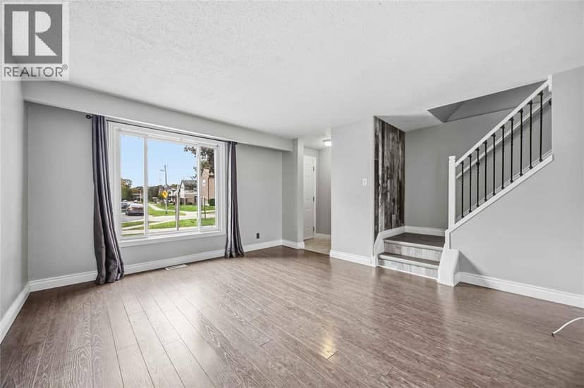 215 TRUDEAU DRIVE Unit# 59, Sarnia, photo 3