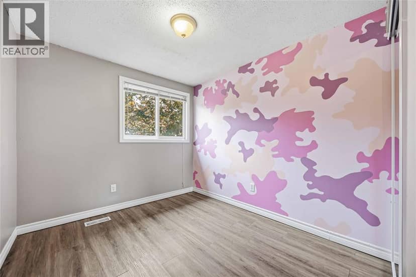 215 TRUDEAU DRIVE Unit# 59 — photo 19 of 29