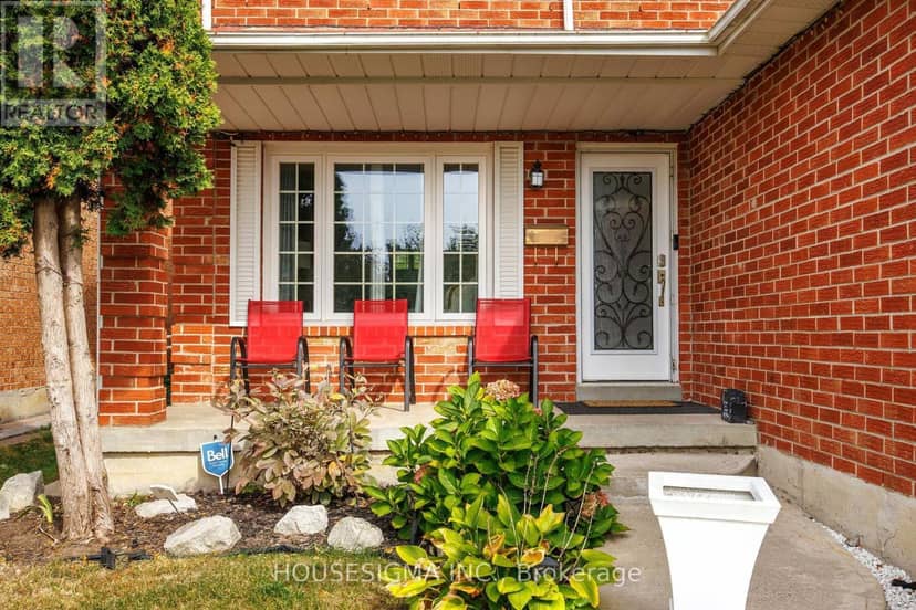 32 Ballycastle Crescent, Brampton, photo 4