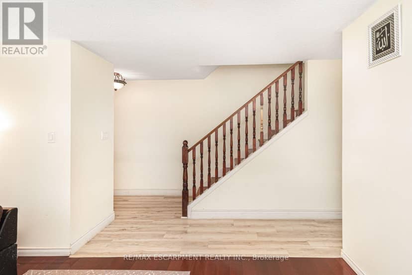 5 - 2700 Barton Street E — photo 30 of 36