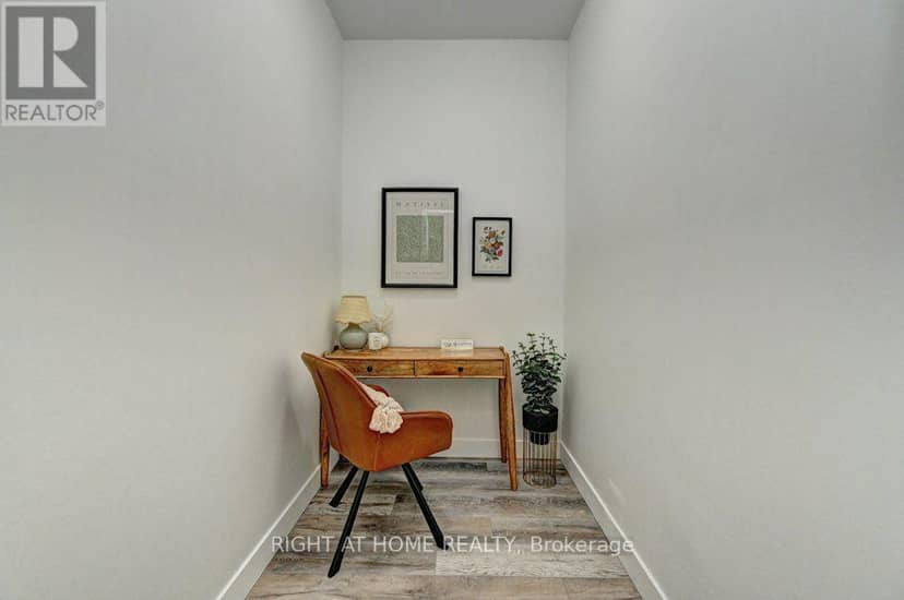 218 - 100 Garment Street — photo 21 of 29