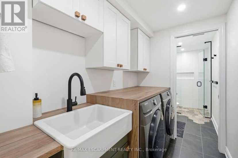 42 Kildonan Crescent — photo 32 of 40