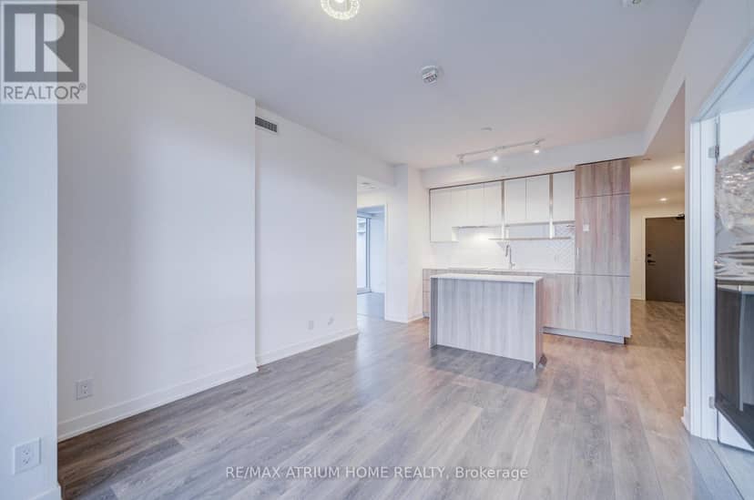 2204 - 15 Holmes Avenue — photo 11 of 29