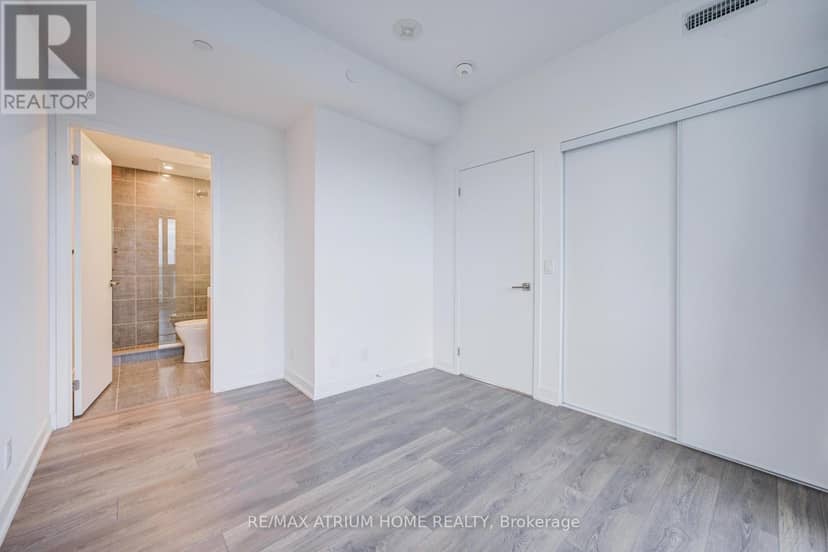 2204 - 15 Holmes Avenue — photo 19 of 29
