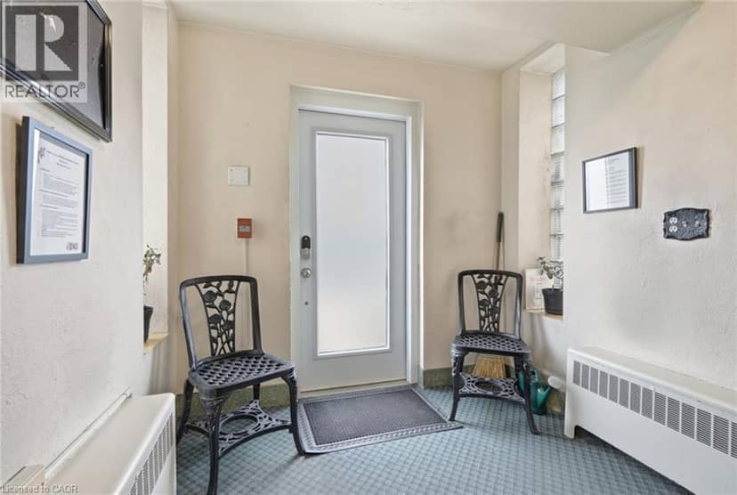 802 KING Street W Unit# 2 — photo 5 of 25