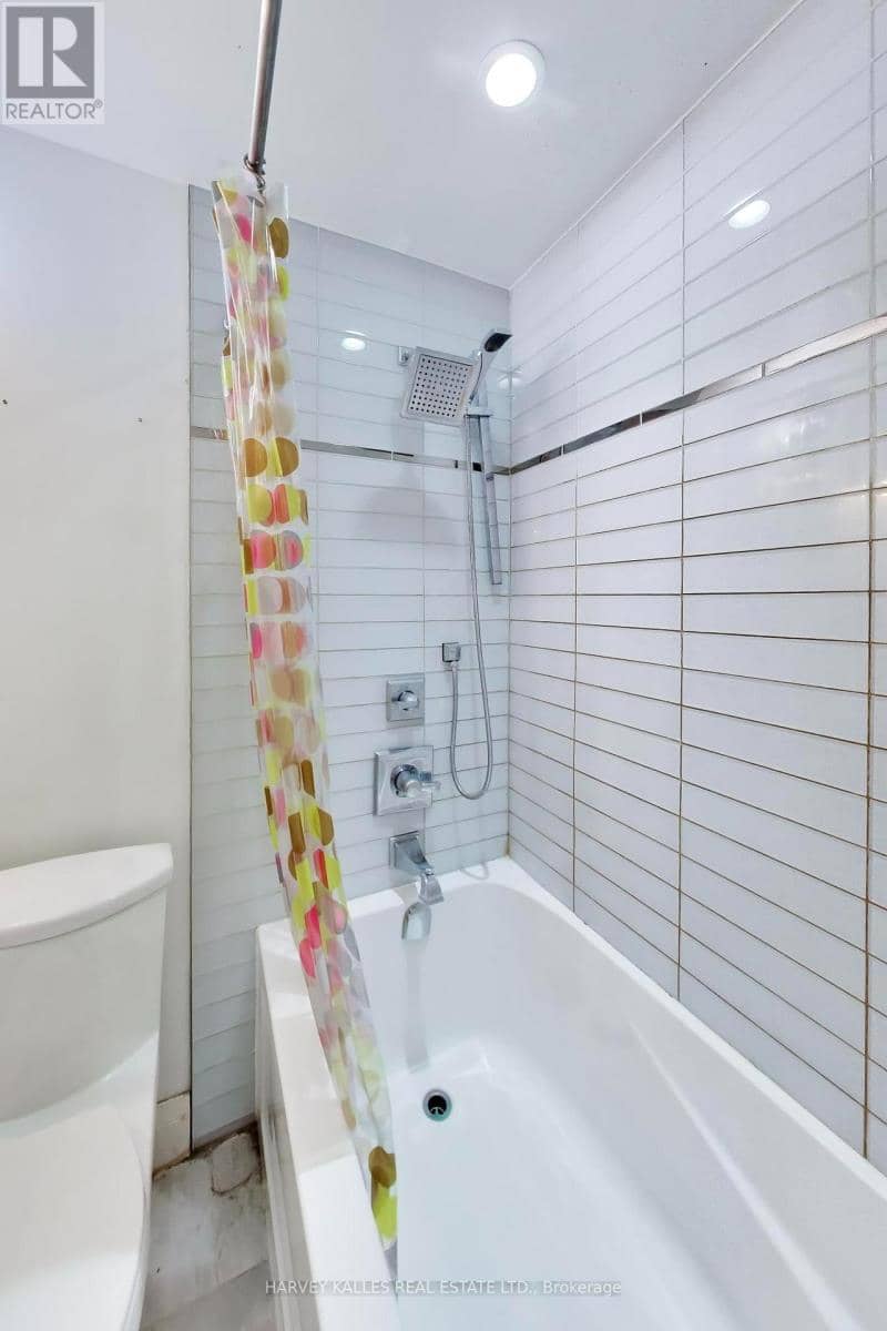 80 Sherwood Forest Drive — photo 17 of 40