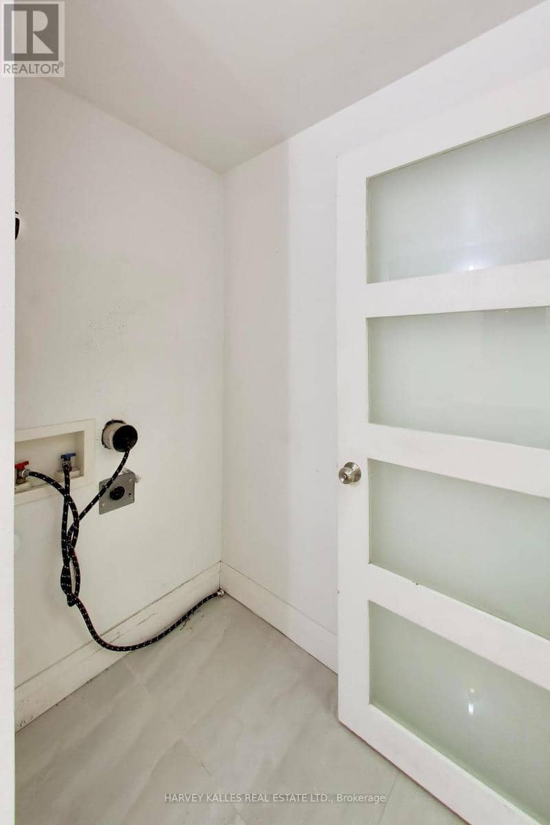 80 Sherwood Forest Drive — photo 18 of 40