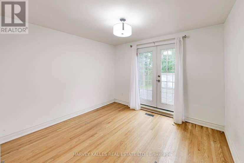80 Sherwood Forest Drive — photo 19 of 40