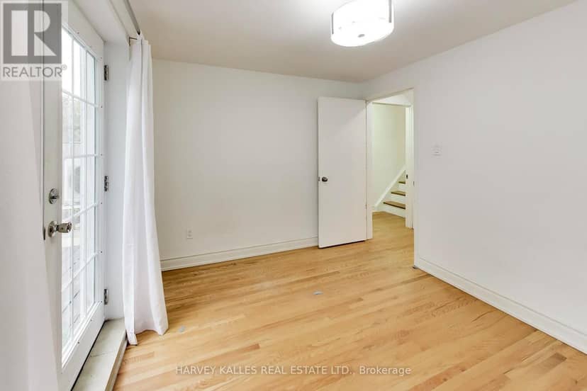 80 Sherwood Forest Drive — photo 21 of 40
