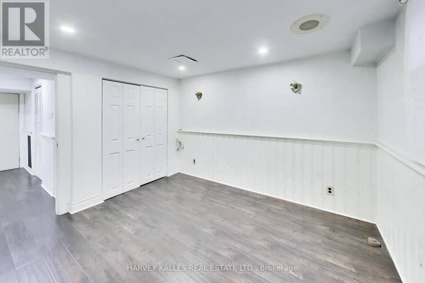 80 Sherwood Forest Drive — photo 33 of 40