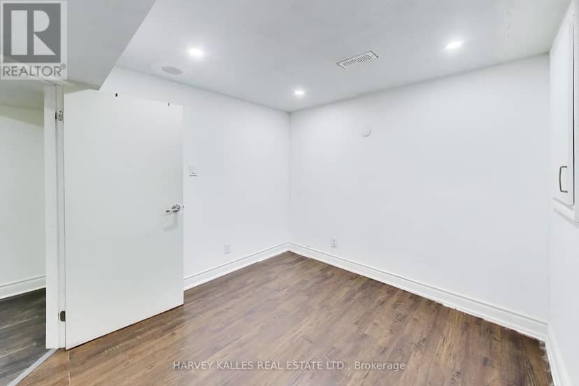 80 Sherwood Forest Drive — photo 35 of 40