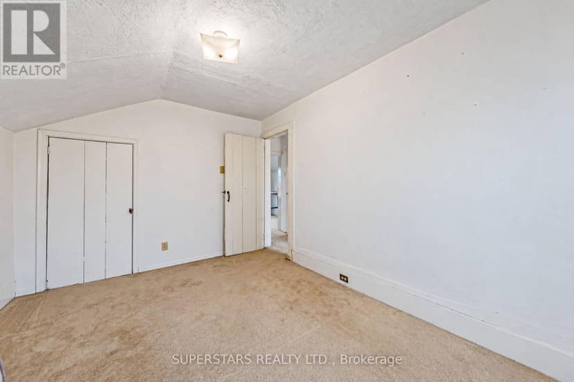 17450 Bathurst Street — photo 28 of 36