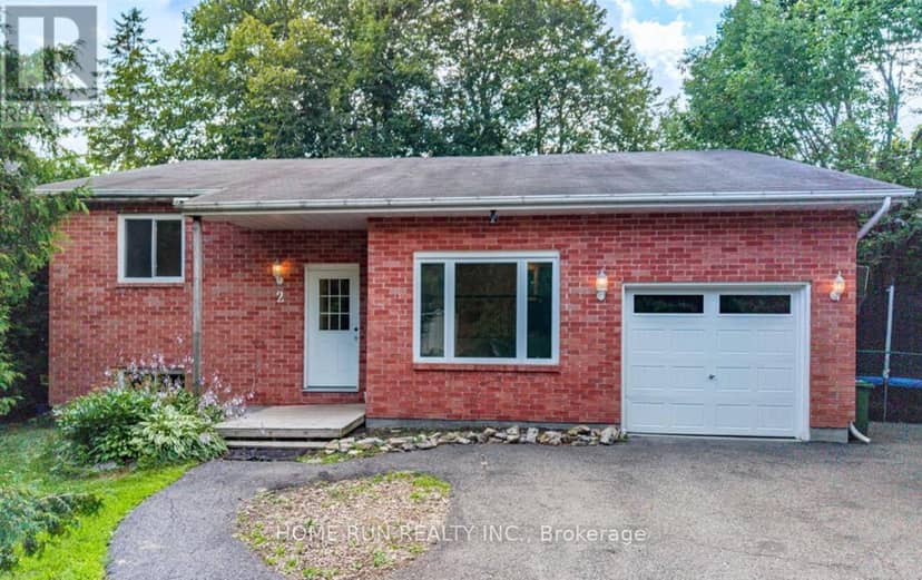 2 Caribou Avenue, Ottawa