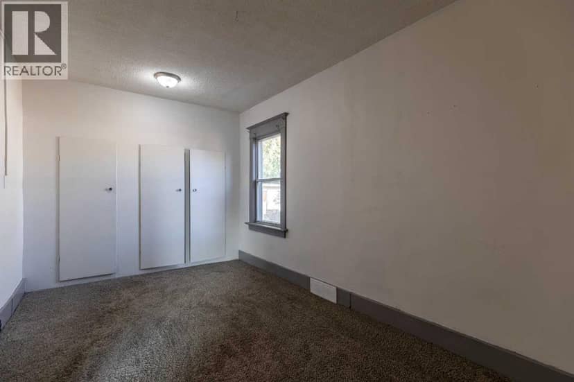 1114 Bridge Street SE — photo 13 of 37