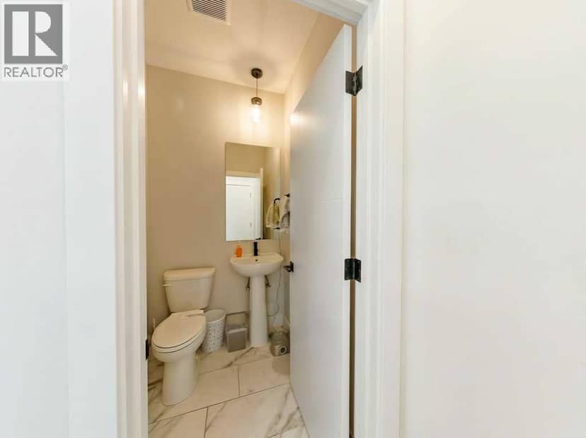 4531 Fairmont Gate S — photo 26 of 40