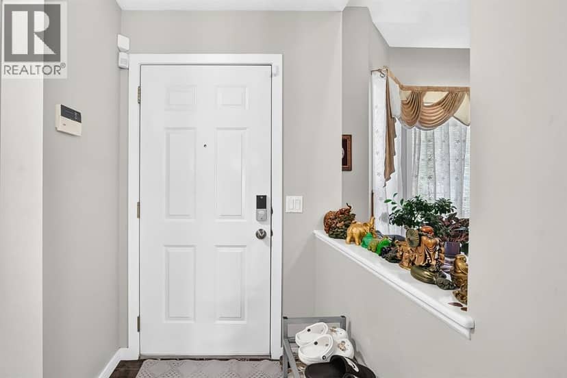 159 Erin Grove SE, Calgary, photo 3