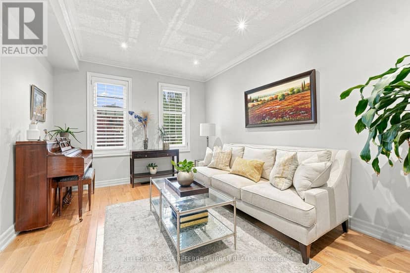 63 Oatlands Crescent, Richmond Hill, photo 8