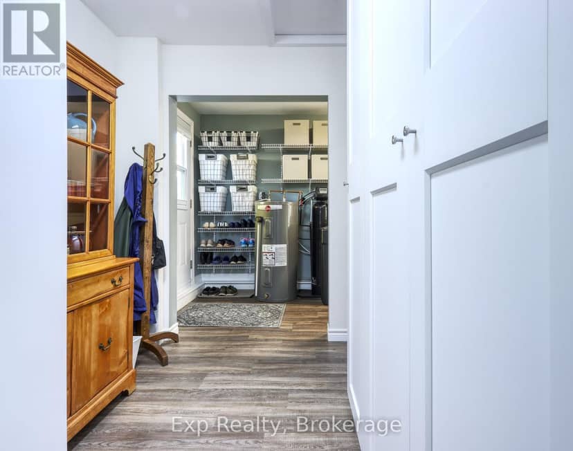 247 Lakeshore Drive — photo 11 of 40