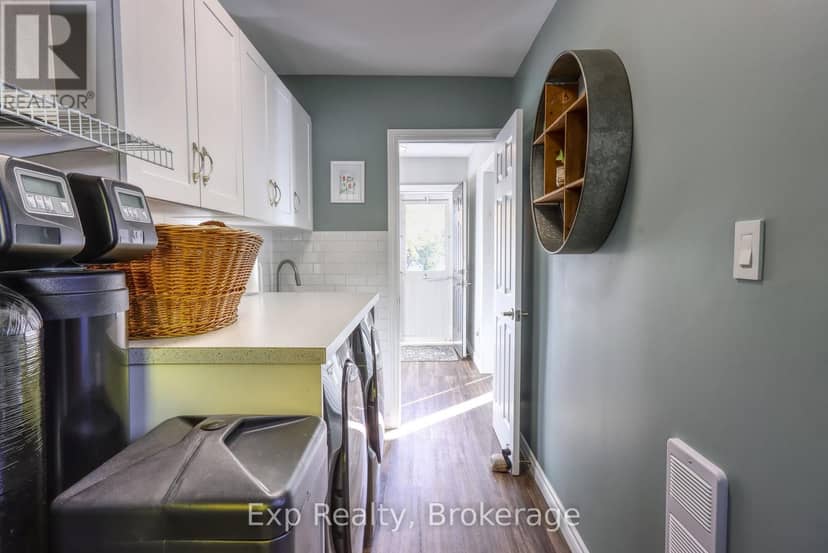 247 Lakeshore Drive — photo 12 of 40