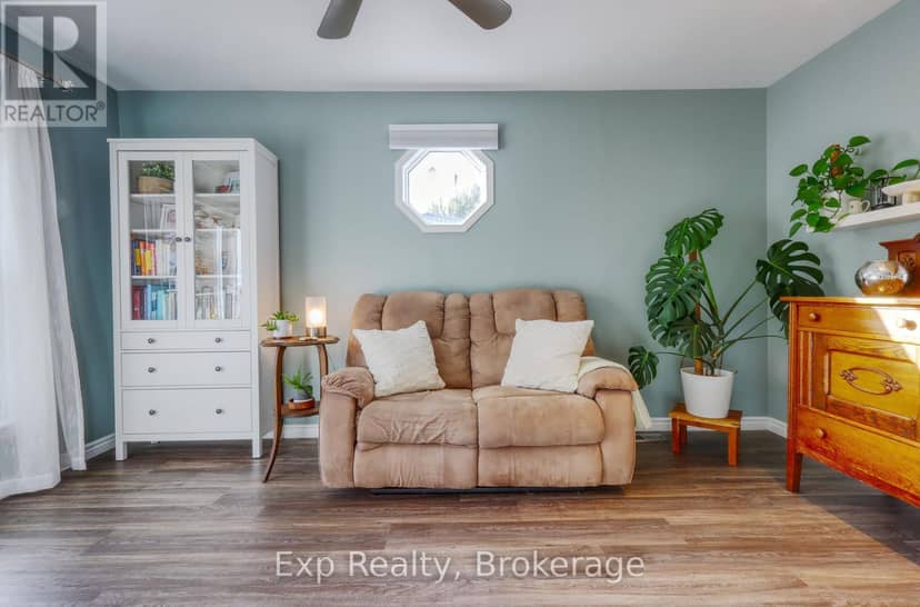 247 Lakeshore Drive — photo 15 of 40