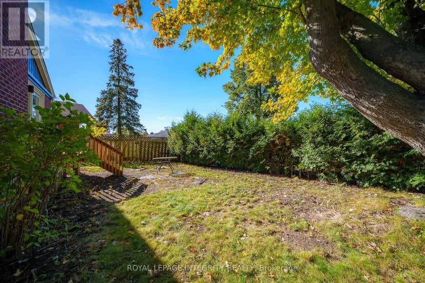 2408 Drury Lane — photo 26 of 40