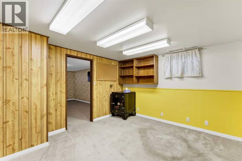 126 8 Avenue E — photo 24 of 36