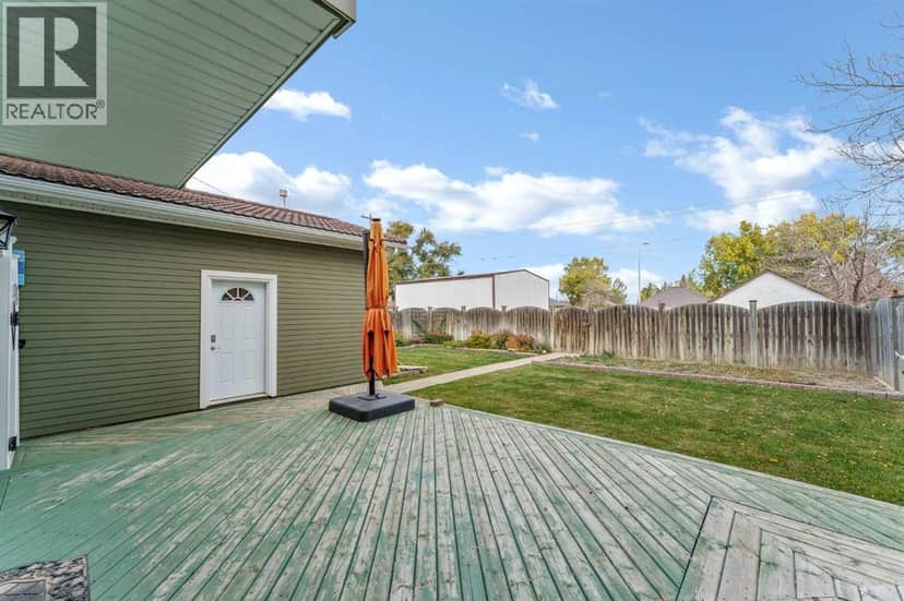 126 8 Avenue E — photo 30 of 36