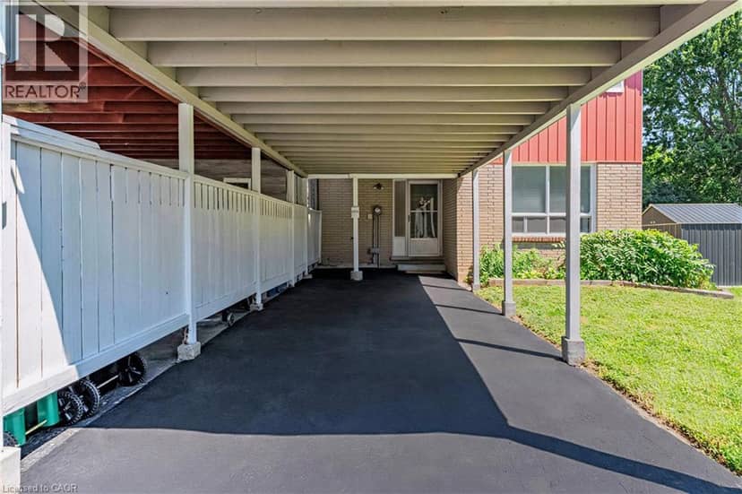 506 LONELM Court Unit# A, Waterloo, photo 2
