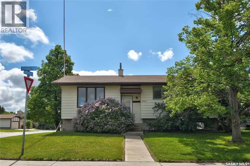 3003 Doan DRIVE — photo 1 of 40